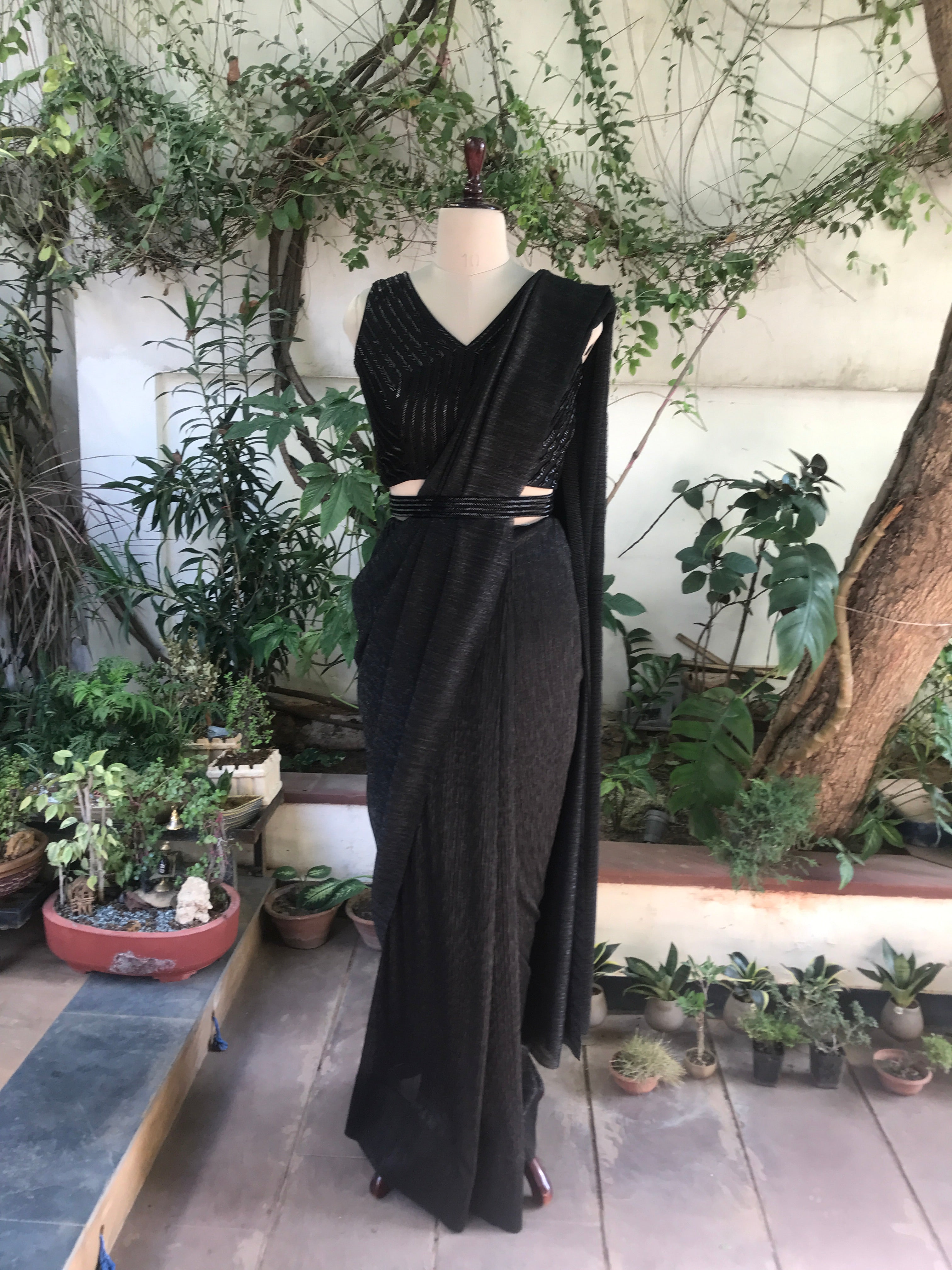 Cut-dana Saree in Pleated fabric